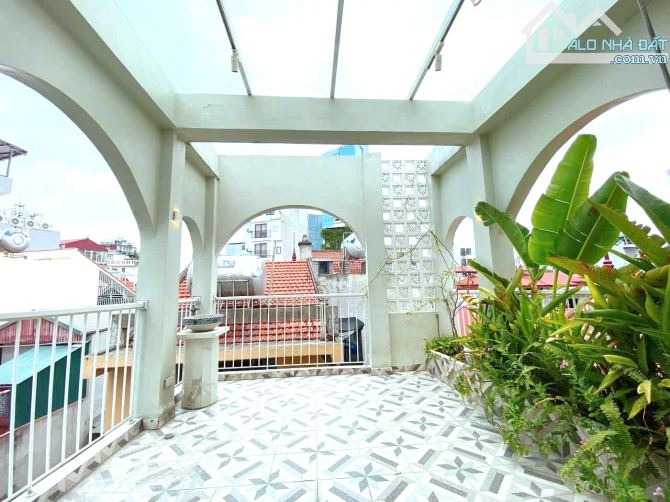 Bán nhà ĐÀO TẤN. Nhà 2 mặt ngõ trước sau. 5 tầng THANG MÁY. Cách oto tránh dừng đỗ 20m.