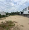 Bán 3.000 m2 đất có thổ cư mặt tiền đuờng Quốc Lộ 50,gần Quảng Truờng,Đạo Thạnh Mỹ Tho