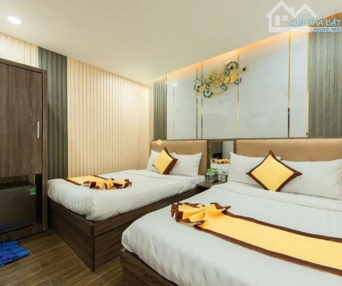 Khách Sạn - Mặt tiền - 7 tầng - 23 phòng - Sổ riêng - đường Hai Bà Trưng, Phường 6, Đà Lạt