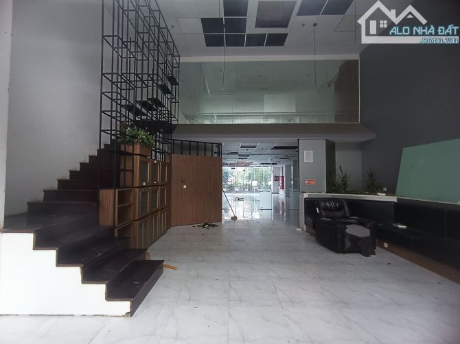 CHO THUÊ MBKD MẶT PHỐ TRẦN ĐẠI NGHĨA 70m × 2tầng, Mt 10m, 75tr