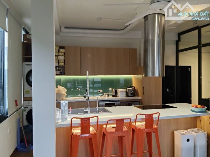 Hàng Bông NGÕ KHÁ RỘNG, THẲNG PHỐ - NHÀ ĐẸP 5 tầng 45m MT5m chỉ 22.9 tỷ - NỘI THẤT CAO CẤP