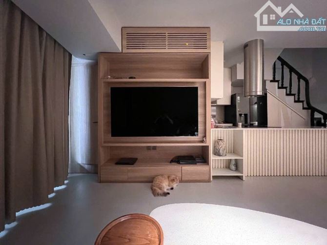 Bán nhà mặt phố Hàng Điếu, Hoàn Kiếm DT 35m2 * 2 tầng, chỉ 11 tỷ