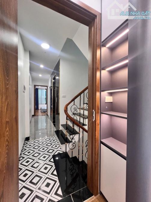 Bùi xương Trạch nhà đẹp như khách sạn 5 sao thang máy 41m*5T giá 11.5 tỷ