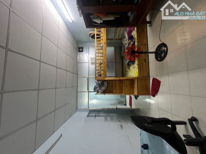 Cho Thuê Nhà Nguyên Căn 4x25 Vị Trí Kinh Doanh hẻm 258 Dương Bá Trạc, Phường 2 Quận 8 - 2