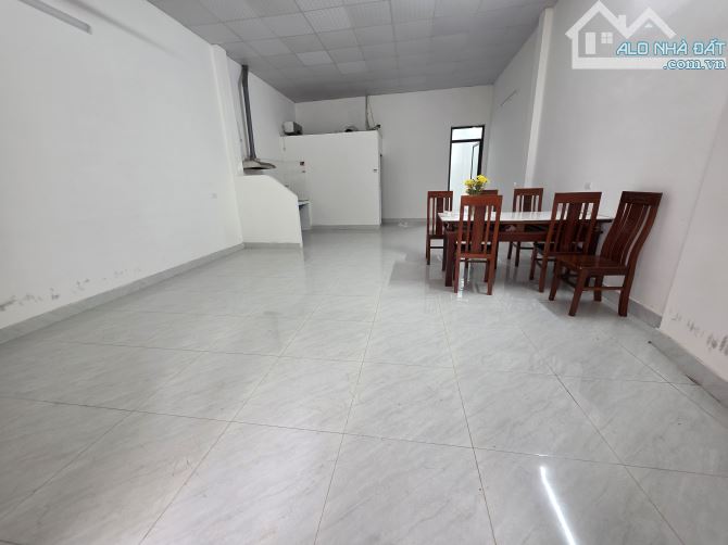 BÁN ĐẤT 83M² THÔN XUÂN – TÂN TIẾN, TP BẮC GIANG –( BẮC NINH MỚI ) TẶNG NHÀ CẤP 4, Ô TÔ VÀO - 2