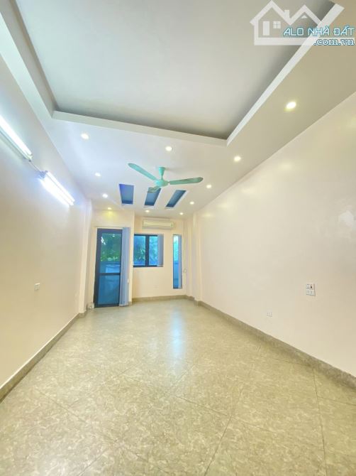 Bán nhà mặt phố Thanh Nhàn, Hai Bà Trưng, 7 tầng thang máy, 46m2 giá 25.5 tỷ