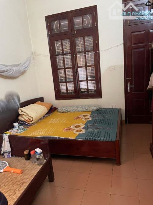 Lô góc Chùa Bộc, cạnh HV Ngân Hàng, sát phố, ô tô tránh 2 mặt, dân trí, dân xây 70m2