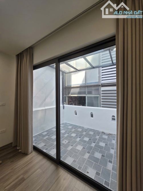 BÁN NHÀ NGHI TÀM 35M², 4 TẦNG, MẶT TIỀN 3.3M, GIÁ CHỈ 10.96 TỶ – NHÀ ĐẸP DÂN XÂY, GẦN P