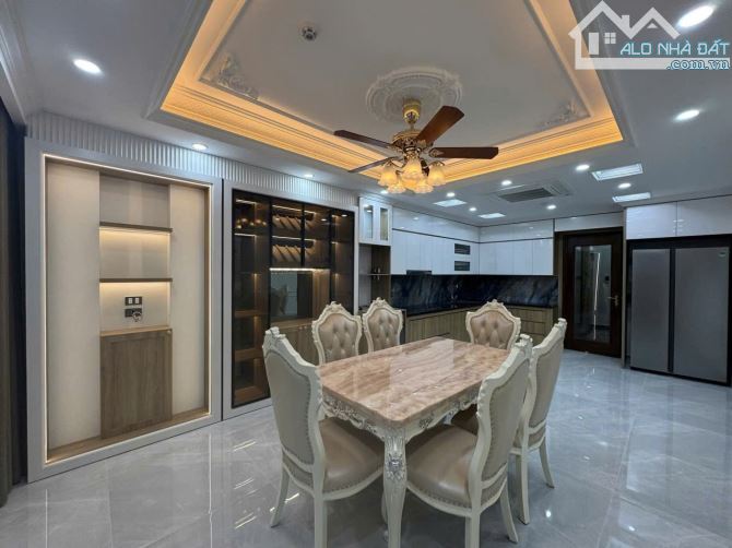 Bán nhà Lê Đức Thọ - 125m2 – 7 tầng – Lô Góc – Mt: 7m – Giá: 67 tỷ, cho thuê 1.2 tỷ/năm