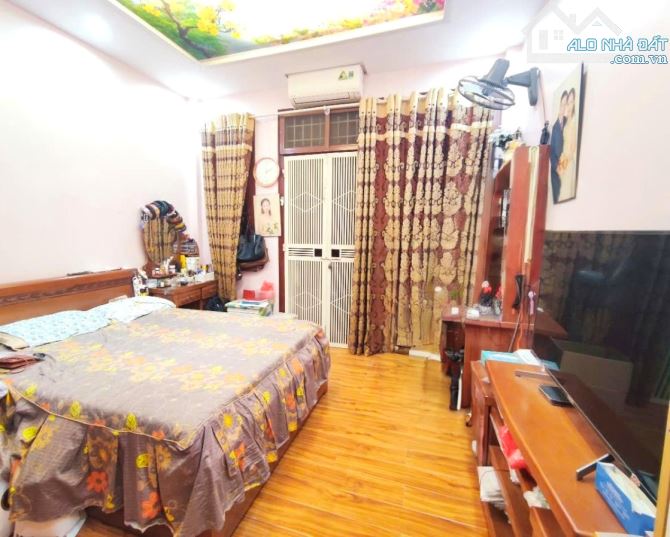 BÁN GẤP NHÀ ĐỘI CẤN, 55m 5 TẦNG, MT4M GIÁ 13.5 Tỷ