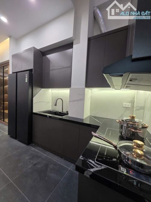 BÁN NHÀ NGHI TÀM 35M², 4 TẦNG, MẶT TIỀN 3.3M, GIÁ CHỈ 10.96 TỶ – NHÀ ĐẸP DÂN XÂY, GẦN P