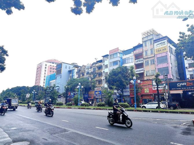 BÁN NHÀ MẶT PHỐ HOÀNG QUỐC VIỆT 54m2 × 5T. VỈA HÈ SIÊU RỘNG - KINH DOANH ĐỈNH CAO