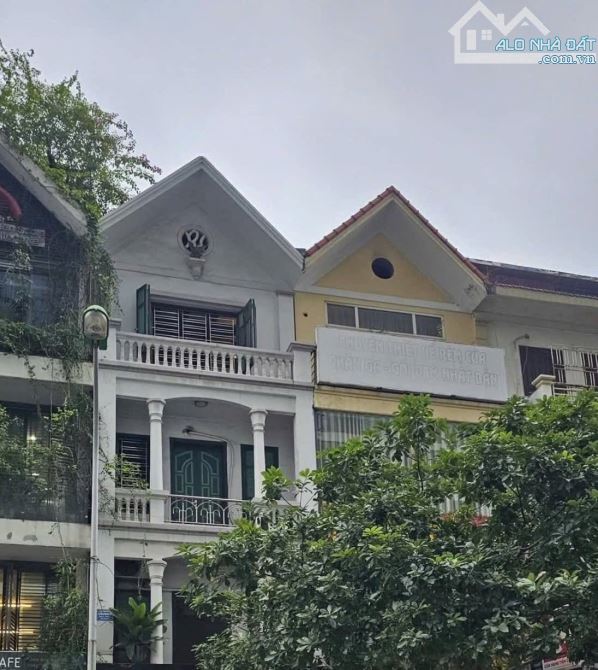 Cần Bán Nhà Mặt Phố Mỗ Lao Hà Đông DT68m2, 6Tầng, Mt 4.5m, giá 43 tỷ