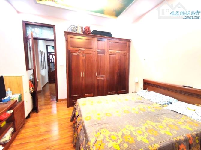 BÁN GẤP NHÀ ĐỘI CẤN, 55m 5 TẦNG, MT4M GIÁ 13.5 Tỷ