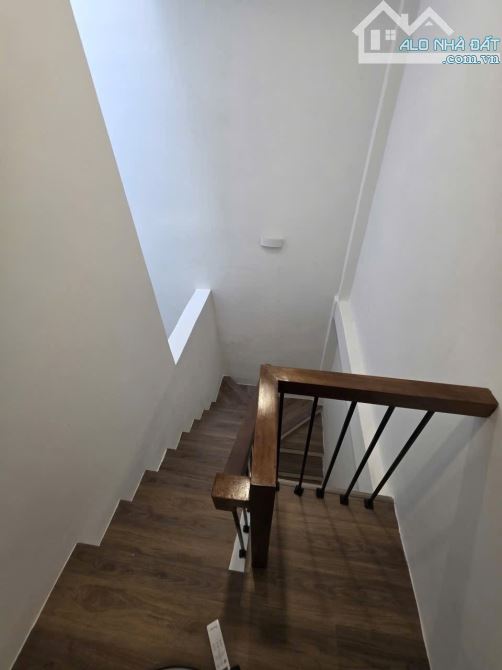 BÁN NHÀ NGHI TÀM 35M², 4 TẦNG, MẶT TIỀN 3.3M, GIÁ CHỈ 10.96 TỶ – NHÀ ĐẸP DÂN XÂY, GẦN P