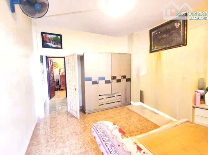 BÁN GẤP NHÀ ĐỘI CẤN, 55m 5 TẦNG, MT4M GIÁ 13.5 Tỷ