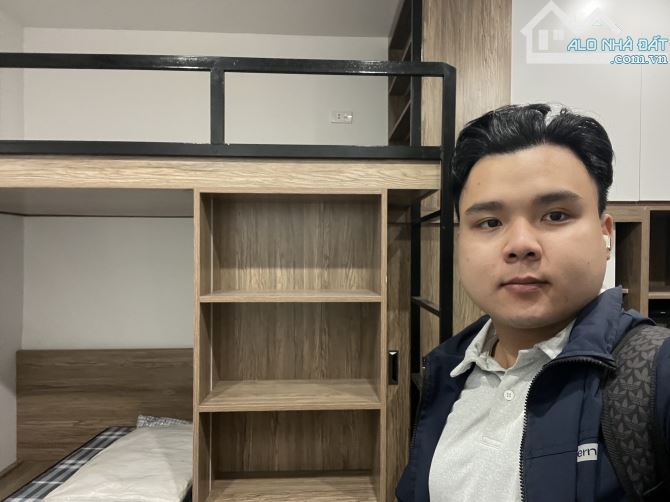 Khu vực đuổi không hết khách - CHDV HBT xây mới 2 thoáng - 50m 5 tầng 10.x tỉ