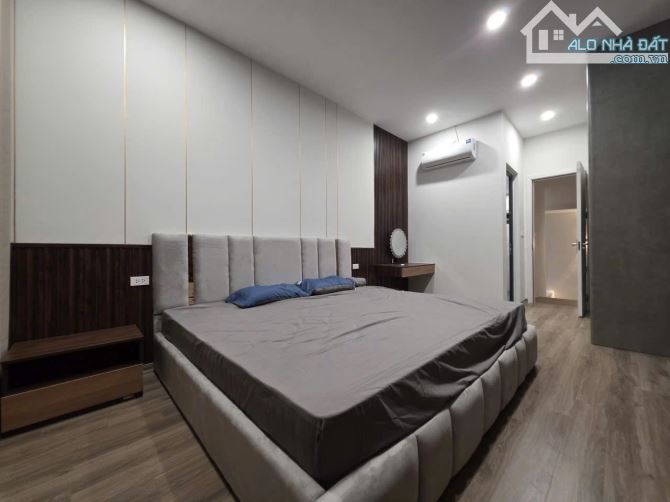 BÁN NHÀ NGHI TÀM 35M², 4 TẦNG, MẶT TIỀN 3.3M, GIÁ CHỈ 10.96 TỶ – NHÀ ĐẸP DÂN XÂY, GẦN P