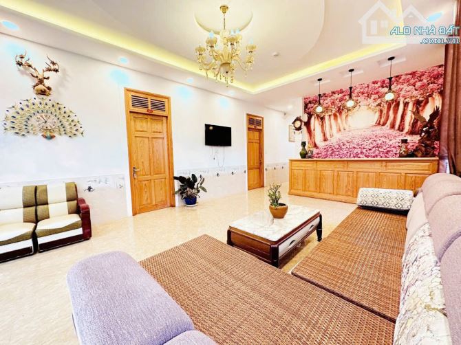 Bán khách sạn 400m ngay thác Cam Ly, 13PN 3 bungalow - 1