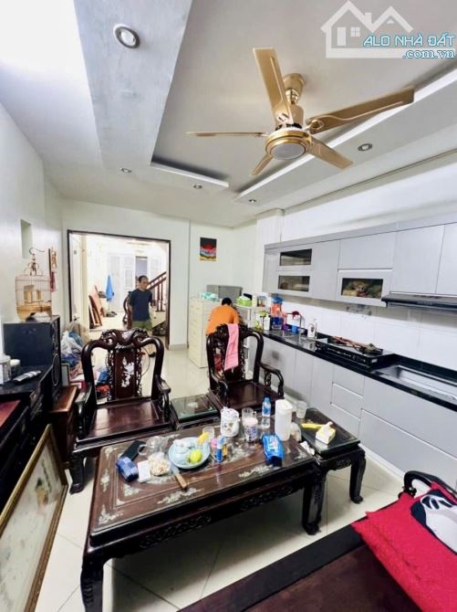 12.X TỶ - TRẦN DUY HƯNG, CẦU GIẤY - 52M2 - CÁCH Ô TÔ 30M - NGÕ THÔNG - SỔ NỞ HẬU. - 1