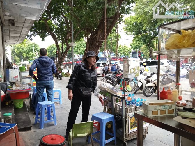 Bán nhà MP Bà Triệu Hoàn Kiếm 385m2 x MT 11m x Giá 320 tỷ. Hiếm, đẳng cấp, 50m ra Hồ Gươm