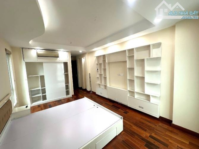 HIẾM - NHÀ ĐẸP XUÂN DIỆU - 30M2 - 6 TẦNG - 3 THOÁNG - SÁT HỒ TÂY - CHỈ HƠN 7 TỶ