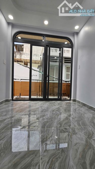 SÁT MẶT TIỀN HOÀNG DIỆU VIP Q4 ĐÚC 3 TẤM CÓ HƠN 2 TÊ - 2