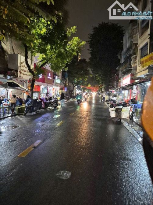 PHỐ CỔ HOÀN KIẾM - 220M² - 8TẦNG - MT 5M² - CHÀO 358 TỶ