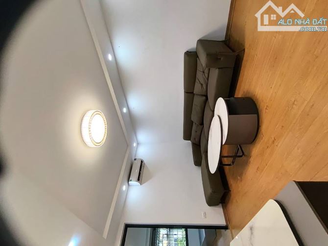 TẬP THỂ THÀNH CÔNG - TẦNG 3 - NHÀ THOÁNG TRƯỚC SAU. DTSD:100m²- SĐCC - 5,8TỶ