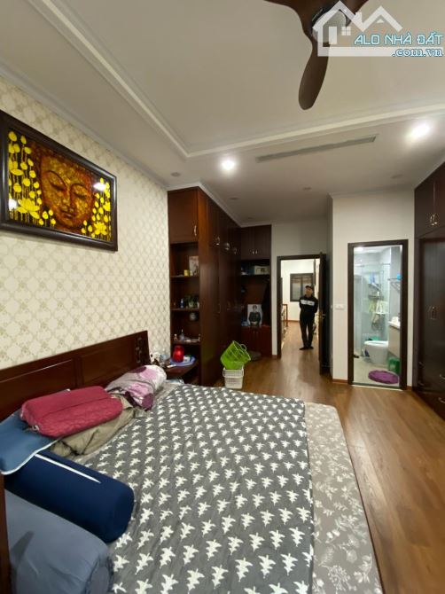 TẶNG 1 TỶ NỘI THẤT! Phân lô ô tô Nguyễn Chí Thanh, 6T thang máy, 2 thoáng, sổ A4 - 55m2