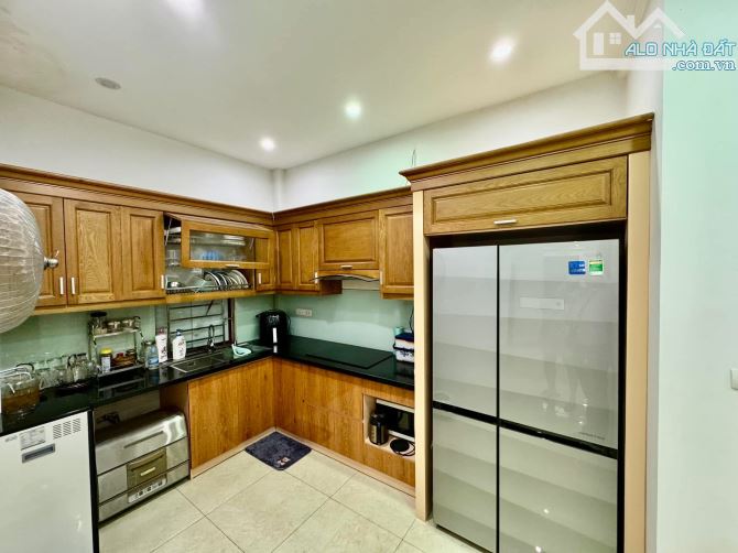 Biệt thự ở luôn - KNƠ Trung Văn, vỉa hè, ô tô tránh đỗ, gara, nội thất đẹp, MT8m - 154m2 - 4