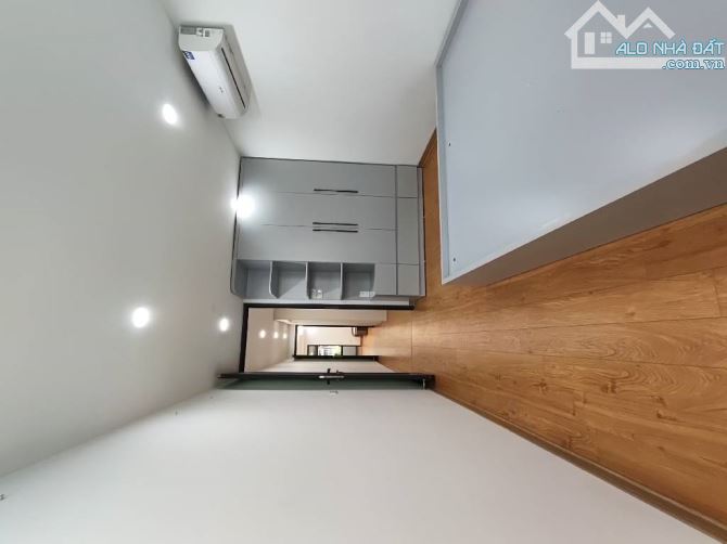 TẬP THỂ THÀNH CÔNG - TẦNG 3 - NHÀ THOÁNG TRƯỚC SAU. DTSD:100m²- SĐCC - 5,8TỶ