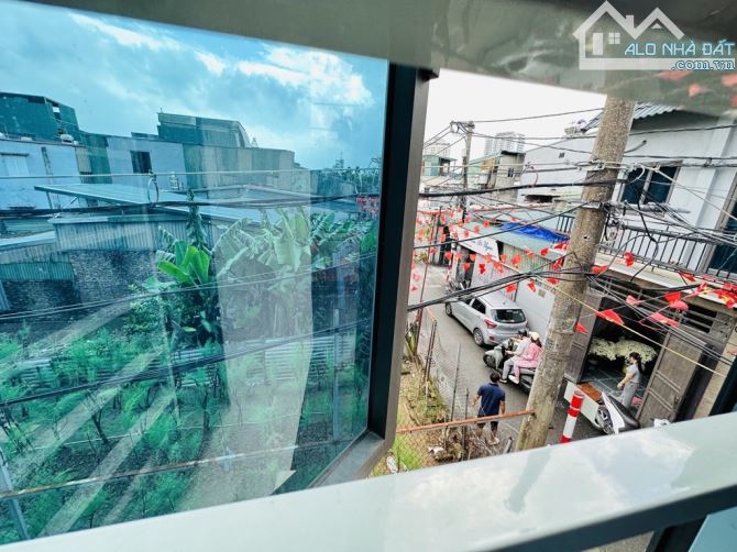 HIẾM - NHÀ ĐẸP ÂU CƠ - 43M2 - MT 5M LÔ GÓC - Ô TÔ ĐỖ - Ở NGAY - GIÁ CHỈ HƠN 3 TỶ