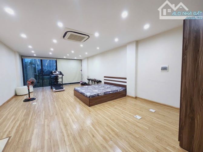 MẶT PHỐ VỈA HÈ - KINH DOANH SẦM UÂT - HÀM TỬ QUAN GIÁ 23 TỶ, 80M X4T. MẶT TIỀN 4,2M