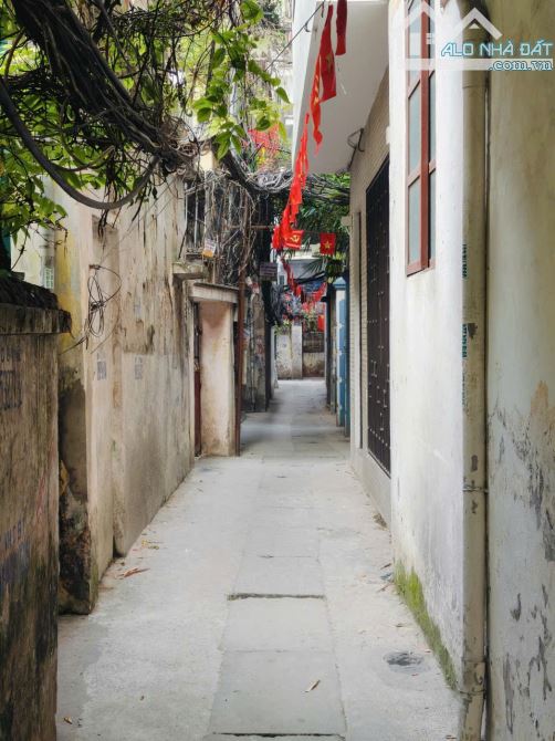 Dân xây ngõ 290 Kim Mã, hai mặt thoáng, QH ổn định, 32m2 x 3 phòng ngủ,ngõ nông.Giá 8.1 tỷ