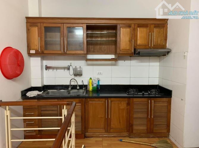 BÁN NHÀ RIÊNG PHỐ NGUYỄN LƯƠNG BẰNG, ĐỐNG ĐA 28m2 x 4 Tầng 2,8 tỷ