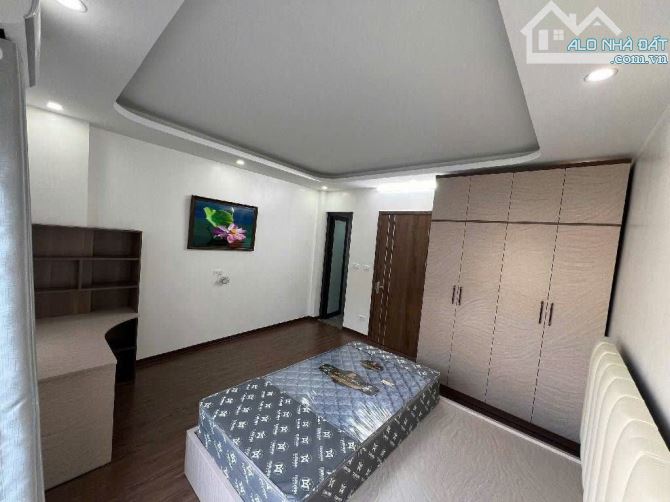 30m² – Nhà đẹp Vĩnh Tuy 5 tầng hiện đại chỉ 7.89 tỷ – Nội thất full, xách vali ở luôn