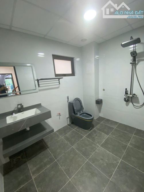 TÔI CẦN BÁN NHÀ, PHÂN LÔ, 5 TẦNG, THANG MÁY, 2 MẶT THOÁNG, Ô TÔ ĐỖ CỬA, GẦN CHỢ HÀ ĐÔNG