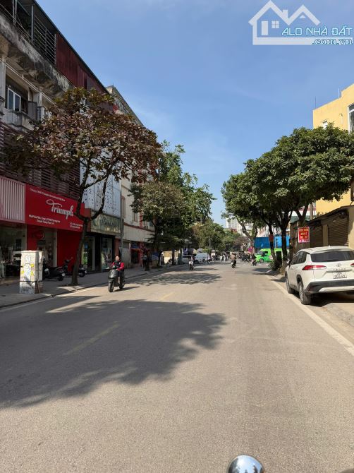 TÔI CẦN BÁN NHÀ, PHÂN LÔ, 5 TẦNG, THANG MÁY, 2 MẶT THOÁNG, Ô TÔ ĐỖ CỬA, GẦN CHỢ HÀ ĐÔNG