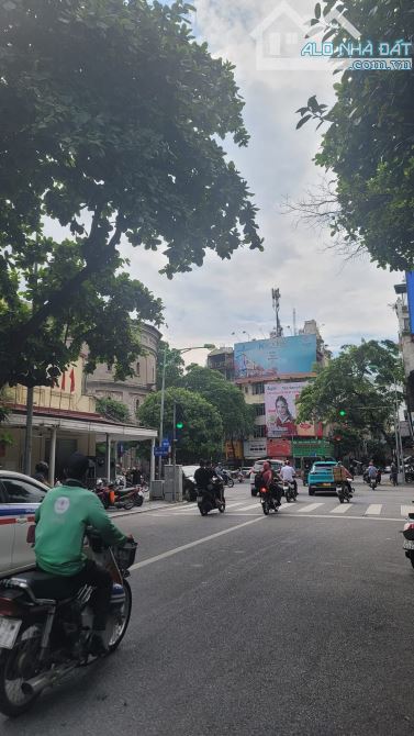 MẶT PHỐ CỔ - NGÕ GẠCH 26 TỶ, 35M X4 TẦNG. MẶT TIỀN 5,4M. KINH DOANH