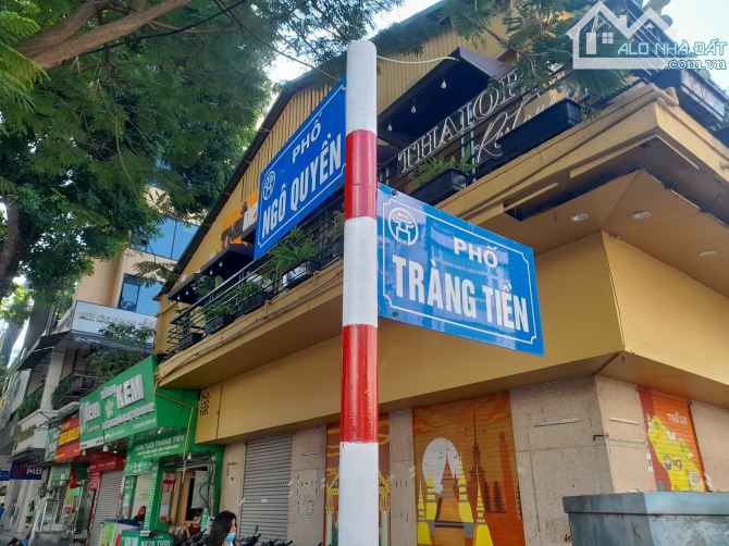 Bán nhà mặt phố Ngô Quyền 381m2, mt 14,2m, 2 vỉa hè, vườn hoa, thổ cư, nở hậu, gpxd 310 tỷ