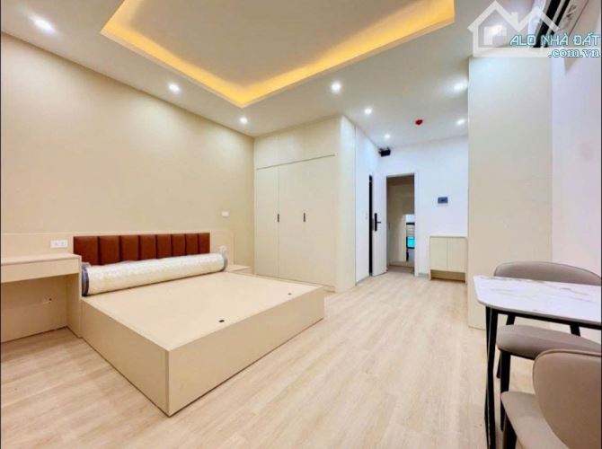 QUÁ RẺ NGON, BÁN GẤP APARTMENT PHỐ NGUYỄN THỊ ĐỊNH 140M2, LÔ GÓC, DT 2.4TY, GIÁ 56 TỶ
