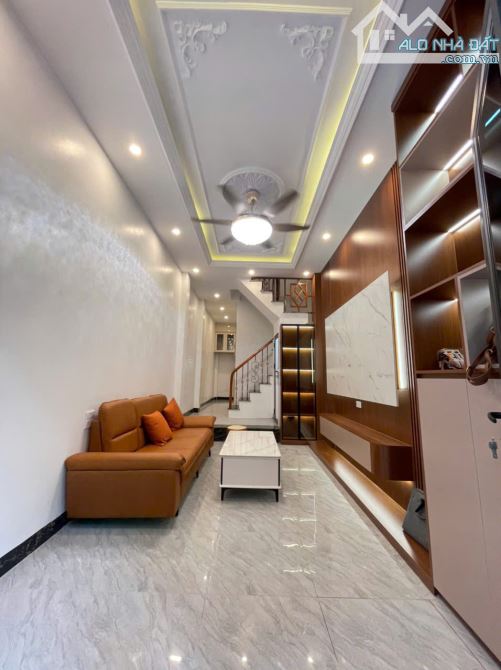 TÔI CẦN BÁN NHÀ, PHÂN LÔ, 5 TẦNG, THANG MÁY, 2 MẶT THOÁNG, Ô TÔ ĐỖ CỬA, GẦN CHỢ HÀ ĐÔNG