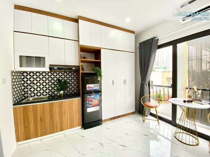 Hàng hiếm khu vực, sổ đẹp - CHDV gần Bách Kinh Xây 55m 6 tầng MT 4.6m nở hậu giá 13.x tỉ