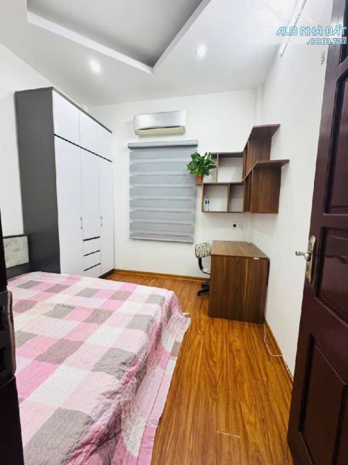 BÁN NHÀ DÂN XÂY ĐẠI TỪ HOÀNG MAI Ô TÔ QUA CỬA 10M RA KDT ĐẠI KIM 45M 4 TẦNG