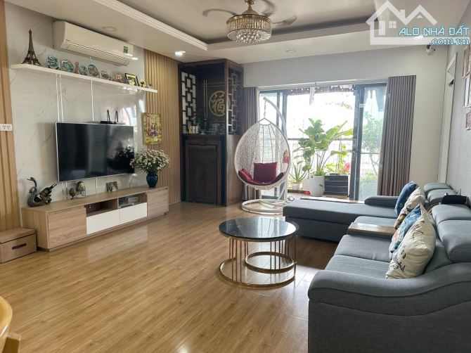 TOÀ NHÀ ĐA NĂNG PHỐ LẠC TRUNG 79m2 x 8 Tầng Thang Máy MẶT TIỀN 5,5m giá 28 tỷ