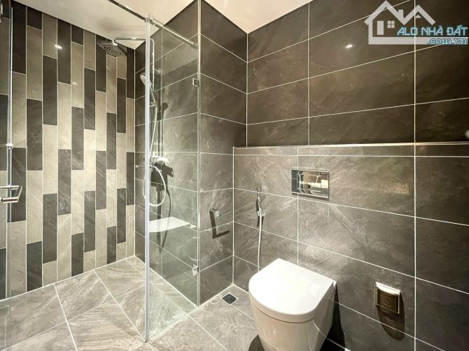 PHÂN LÔ Ô TÔ PHỐ LẠC TRUNG 60m2 x 6 Tầng MẶT TIỀN 8m giá 18 tỷ