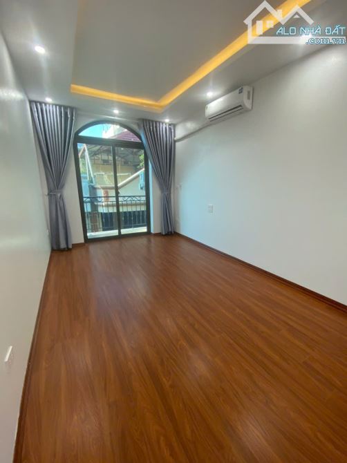 TÔI CẦN BÁN NHÀ, PHÂN LÔ, 5 TẦNG, THANG MÁY, 2 MẶT THOÁNG, Ô TÔ ĐỖ CỬA, GẦN CHỢ HÀ ĐÔNG