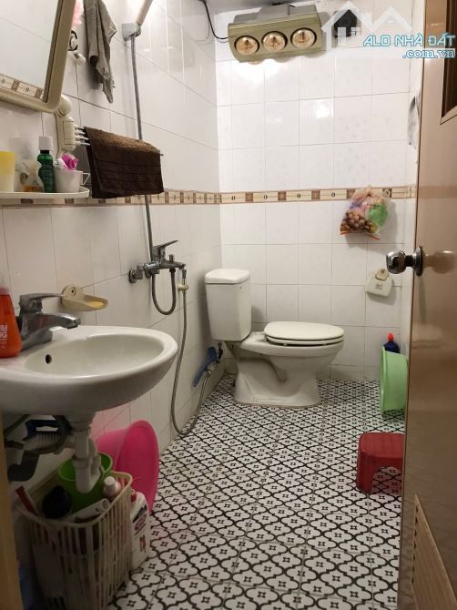 Dân xây ngõ 290 Kim Mã, hai mặt thoáng, QH ổn định, 32m2 x 3 phòng ngủ,ngõ nông.Giá 8.1 tỷ