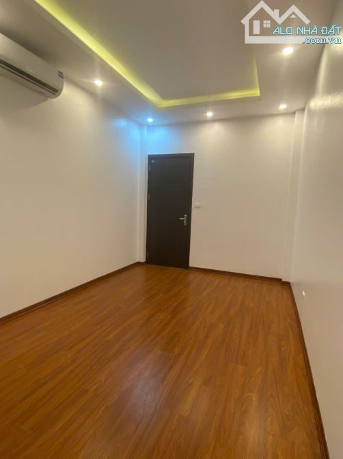 TÔI CẦN BÁN NHÀ, PHÂN LÔ, 5 TẦNG, THANG MÁY, 2 MẶT THOÁNG, Ô TÔ ĐỖ CỬA, GẦN CHỢ HÀ ĐÔNG